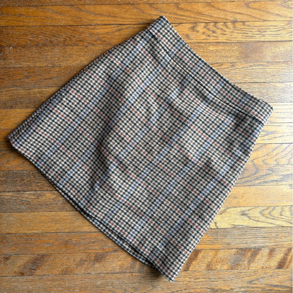 J.Crew Wool Houndstooth A-Line Skirt | Dark Academia | Size 4 - Picture 6 of 8